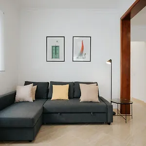https://4-esquinas.in-canary-islands.com