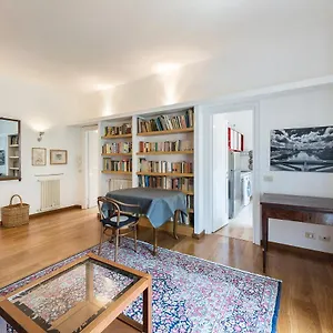 Quiet Apartmenttrastevere Apartment