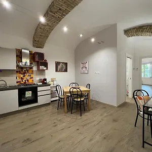 La Casa Dei Papi 71 Apartment